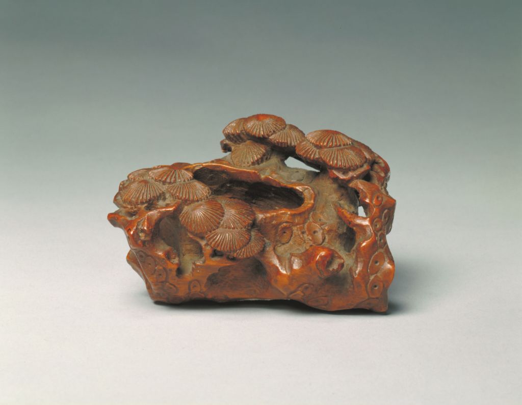 图片[2]-Bamboo root carving with pine pattern-China Archive